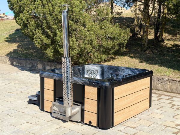 Spavio Acryl Hot Tub Model S mit Liege - Premium Set