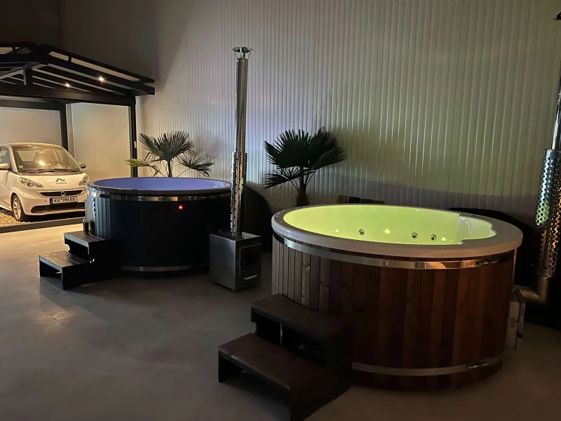 Hot Tub im Showroom von Spavio in Krefeld